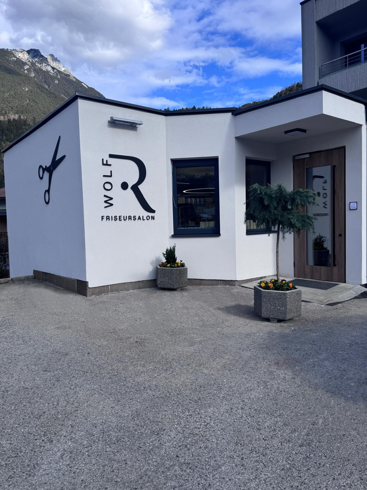 Außenansicht unseres Salons