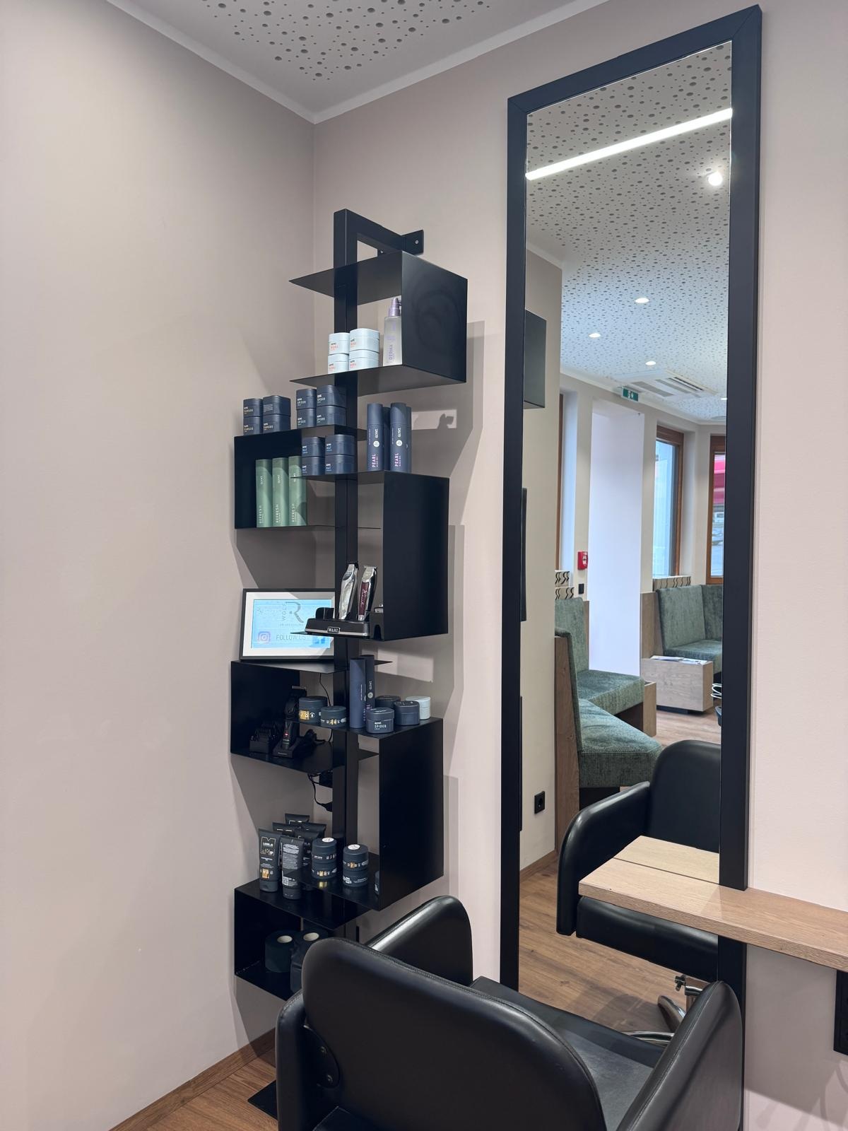 Innenansicht unseres Salons